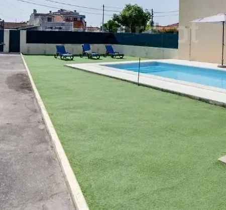 Guesthouse Pool & Relax Esmoriz